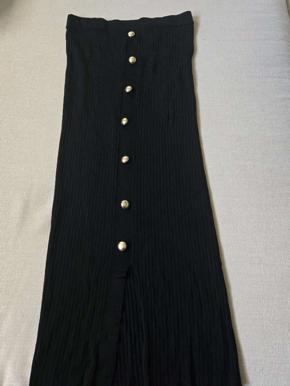ZARA Black skirt